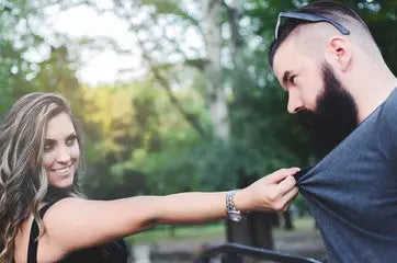 Are-Women-Attracted-to-Facial-Hair-Unveiling-the-Science-Behind-the-Appeal Northridge Oak