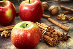 Apple Cinnamon - 100% Soy Wax Scented Candle - Northridge Oak