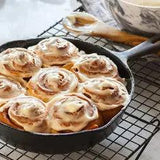 Cinnamon Rolls - 100% Soy Wax Scented Candle - Northridge Oak
